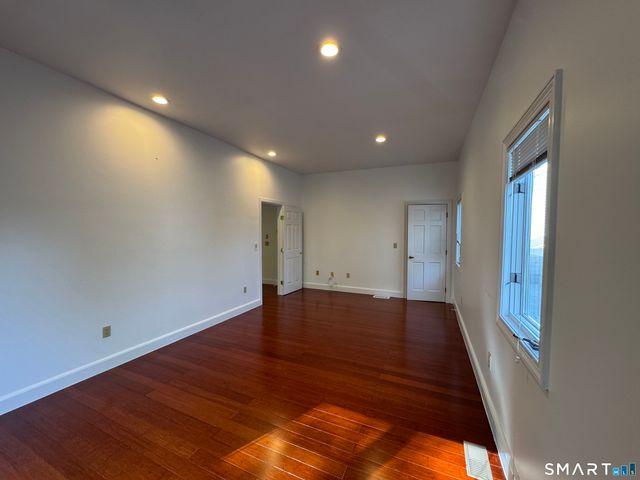 108 Comstock Hill Avenue, Norwalk, CT 06850