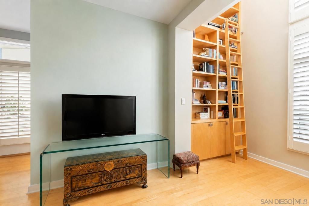 5482 La Jolla L103, La Jolla, CA 92037 — photo 2