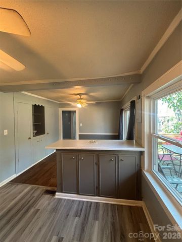 308 S Merritt Avenue, Salisbury, NC 28144