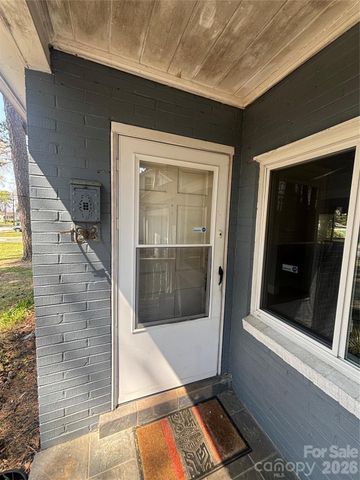 308 S Merritt Avenue, Salisbury, NC 28144