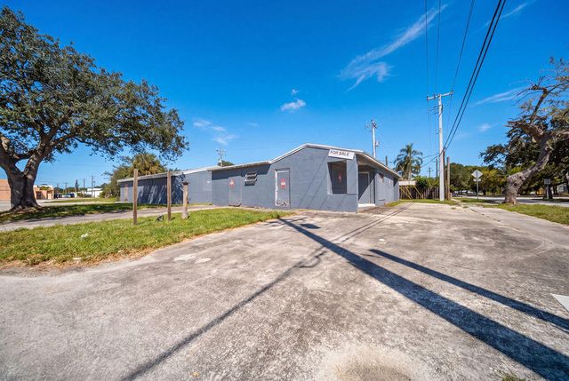 1900 N 66TH Avenue, Hollywood, FL 33024