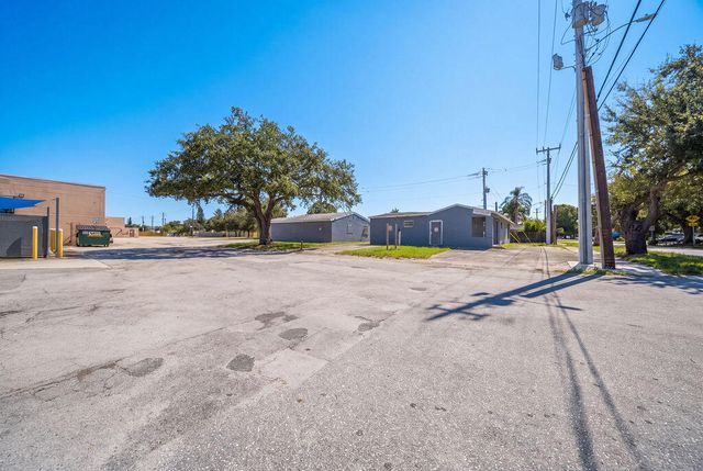 1900 N 66TH Avenue, Hollywood, FL 33024