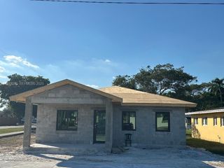 580 SW 10th Avenue, Homestead, FL 33030