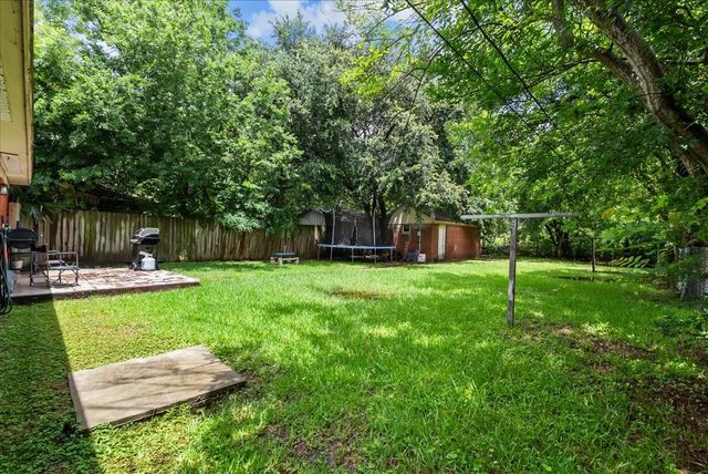 2806 4th Avenue N, Texas City, TX 77590