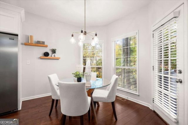 2015 Chelton Way SE, Smyrna, GA 30080