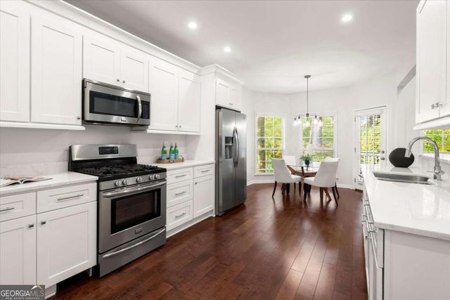 2015 Chelton Way SE, Smyrna, GA 30080