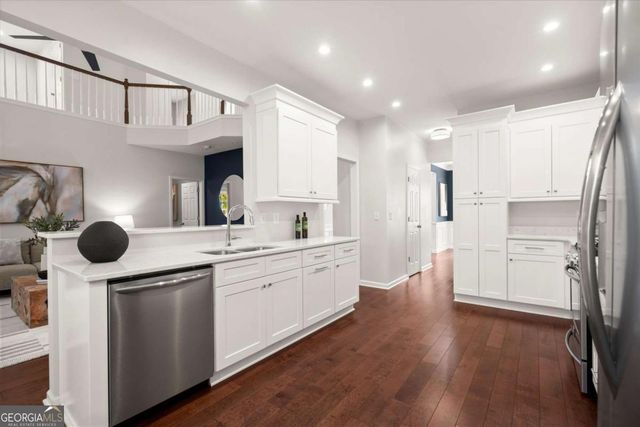 2015 Chelton Way SE, Smyrna, GA 30080