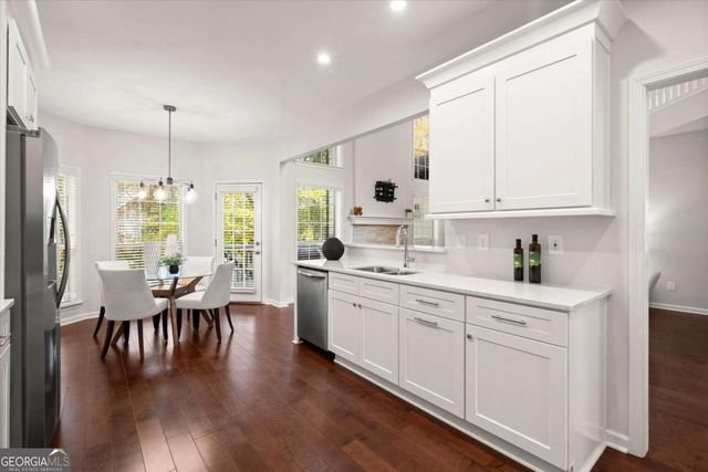 2015 Chelton Way SE, Smyrna, GA 30080