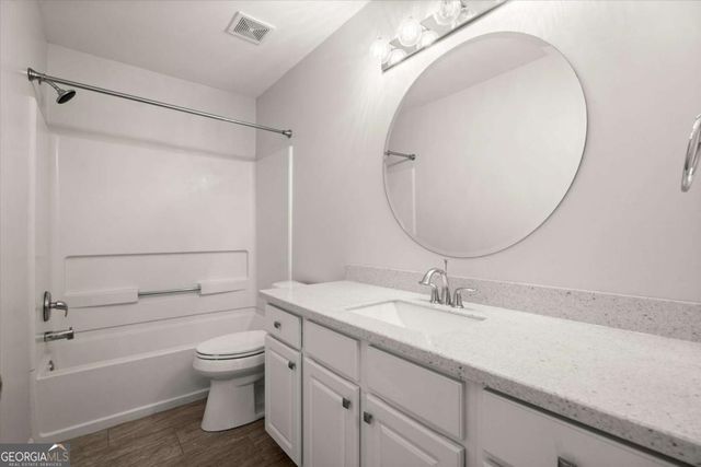 2015 Chelton Way SE, Smyrna, GA 30080