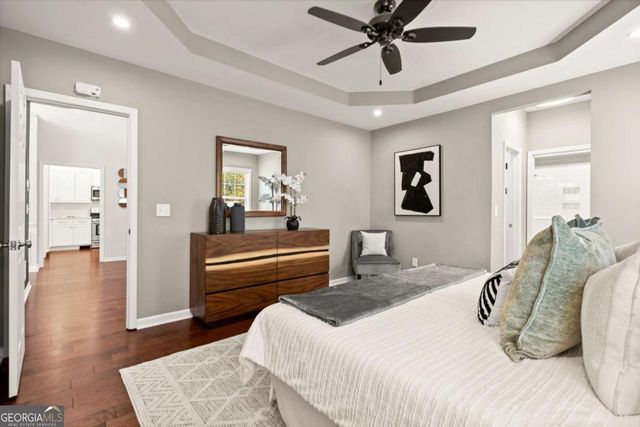 2015 Chelton Way SE, Smyrna, GA 30080