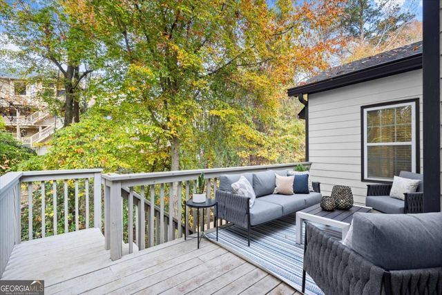 2015 Chelton Way SE, Smyrna, GA 30080