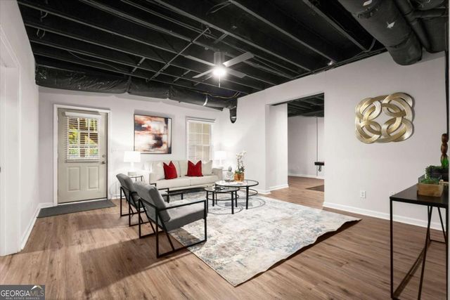 2015 Chelton Way SE, Smyrna, GA 30080