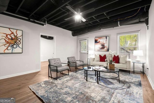 2015 Chelton Way SE, Smyrna, GA 30080