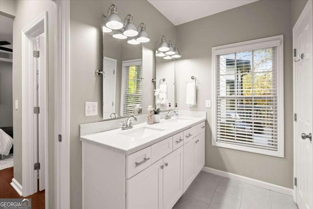 2015 Chelton Way SE, Smyrna, GA 30080