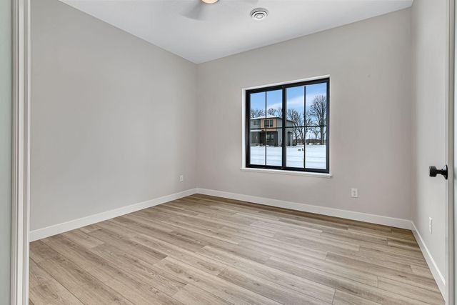 1021 24th Street N, Sartell, MN 56377