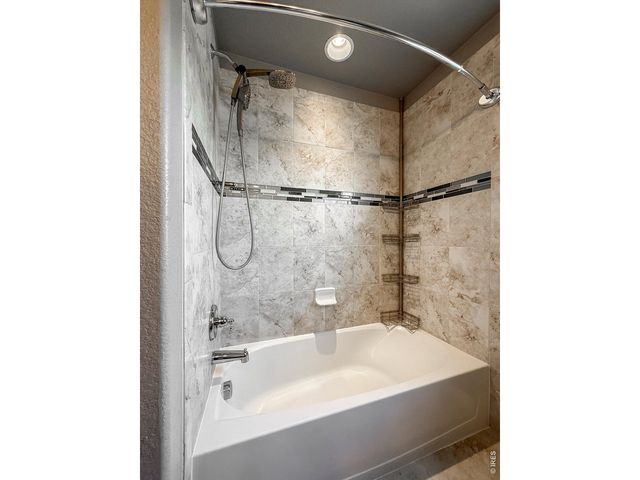 902 Canyonlands St, Berthoud, CO 80513