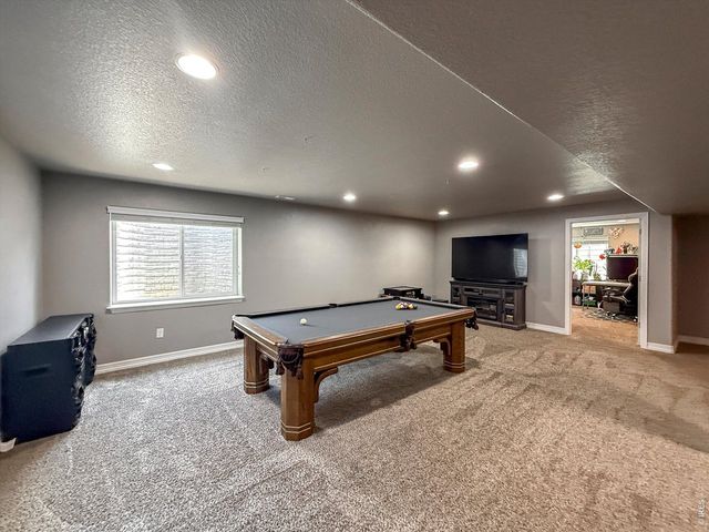 902 Canyonlands St, Berthoud, CO 80513