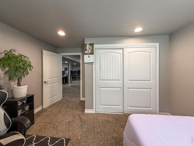 902 Canyonlands St, Berthoud, CO 80513