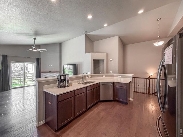 902 Canyonlands St, Berthoud, CO 80513