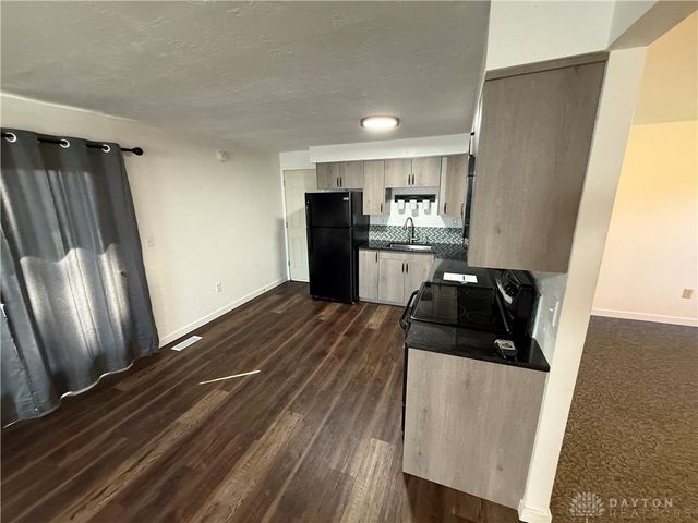 17 Lawndale Court, West Milton, OH 45383