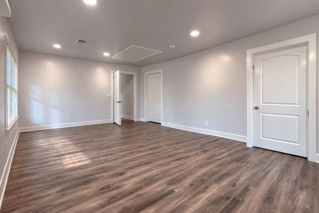 10510 Longleaf Drive, Conroe, TX 77385