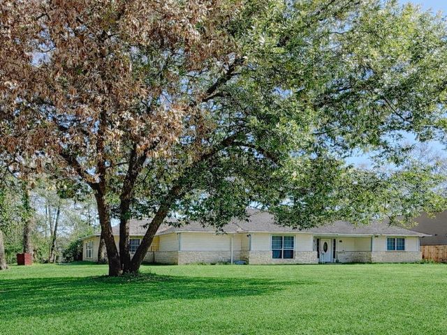 10510 Longleaf Drive, Conroe, TX 77385