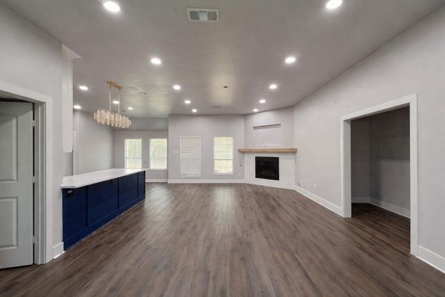 10510 Longleaf Drive, Conroe, TX 77385