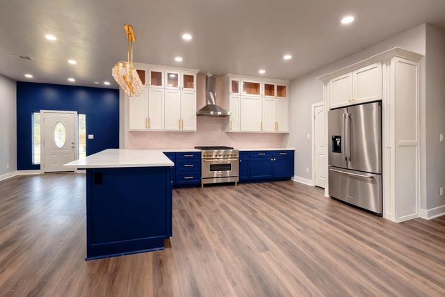 10510 Longleaf Drive, Conroe, TX 77385