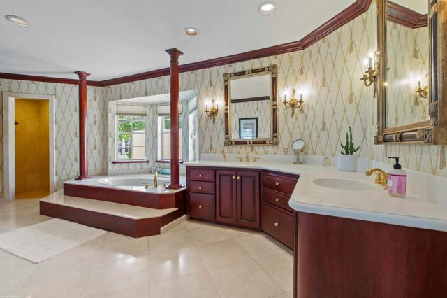 14334 Wellington Trace, Wellington, FL 33414