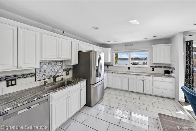 3341 Newton Road, Commerce Twp, MI 48382