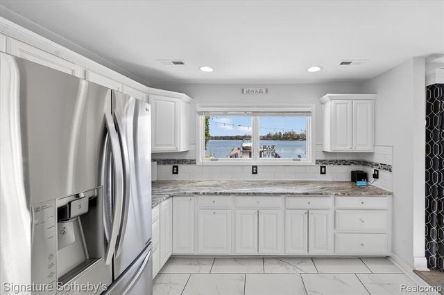 3341 Newton Road, Commerce Twp, MI 48382