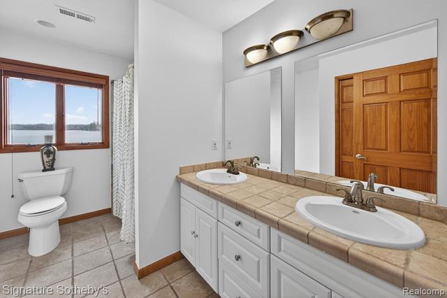 3341 Newton Road, Commerce Twp, MI 48382