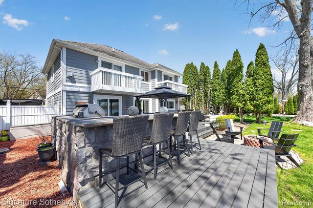 3341 Newton Road, Commerce Twp, MI 48382