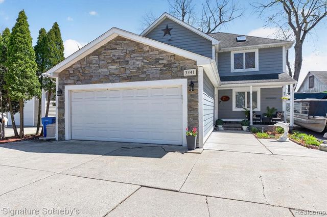 3341 Newton Road, Commerce Twp, MI 48382
