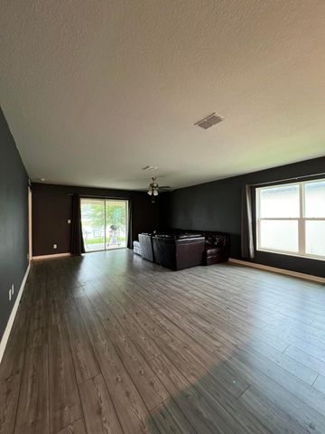 5516 Jamboree Drive, Fort Pierce, FL 34947
