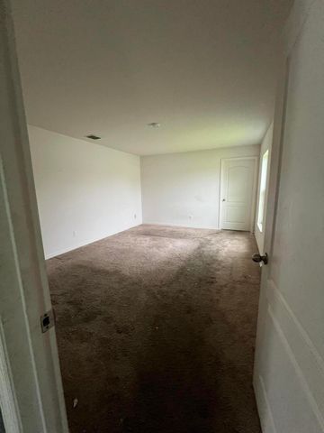 5516 Jamboree Drive, Fort Pierce, FL 34947