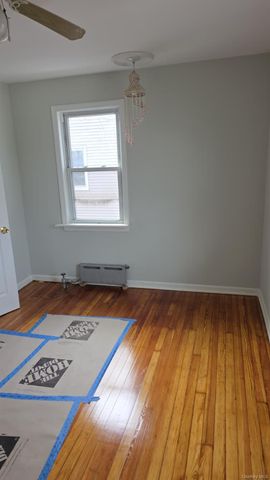 101 Harris Avenue, Freeport, NY 11520