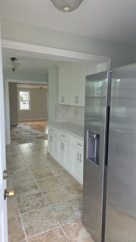 101 Harris Avenue, Freeport, NY 11520