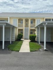 402 CERROMAR CIRCLE N 105, Venice, FL 34293