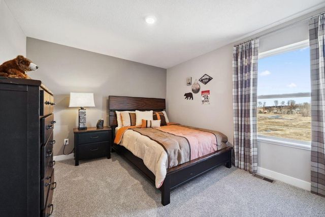 931 Redfield Circle, Delano, MN 55328