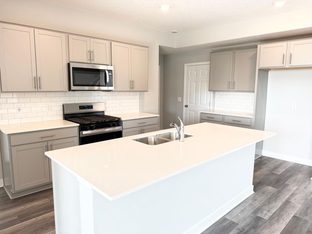 931 Redfield Circle, Delano, MN 55328