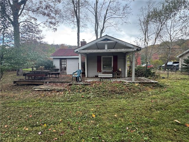 333 Green Acres Lane, Ligonier Twp, PA 15658