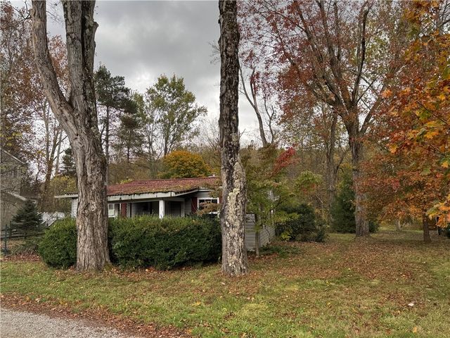 333 Green Acres Lane, Ligonier Twp, PA 15658