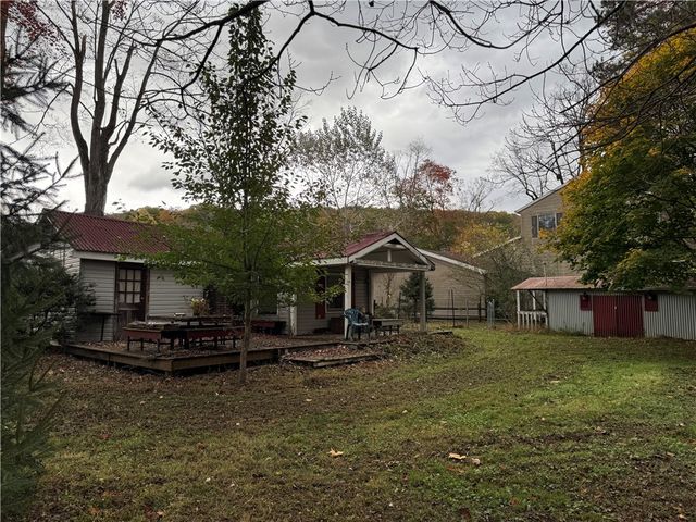 333 Green Acres Lane, Ligonier Twp, PA 15658