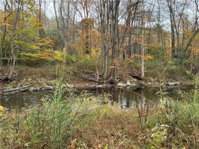 333 Green Acres Lane, Ligonier Twp, PA 15658