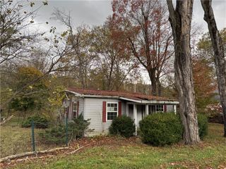 333 Green Acres Lane, Ligonier Twp, PA 15658