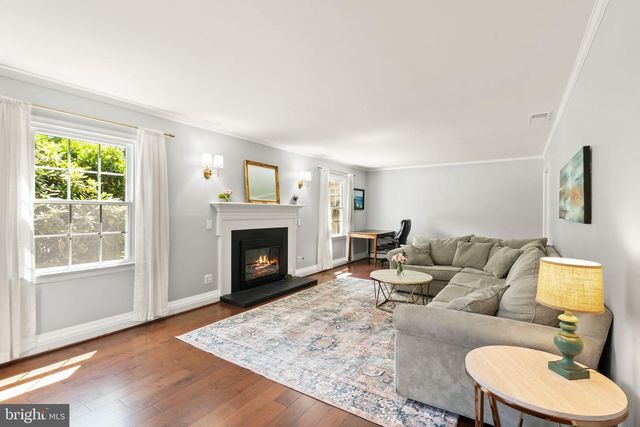 7868 MIDDAY LN, Alexandria, VA 22306