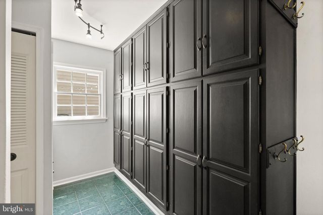 7868 MIDDAY LN, Alexandria, VA 22306