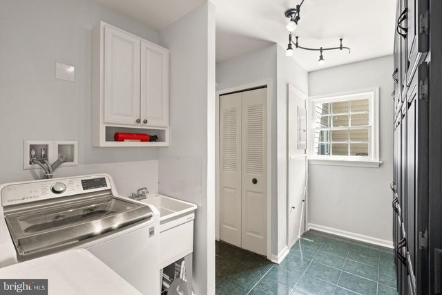 7868 MIDDAY LN, Alexandria, VA 22306