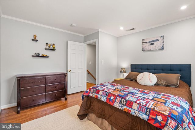 7868 MIDDAY LN, Alexandria, VA 22306